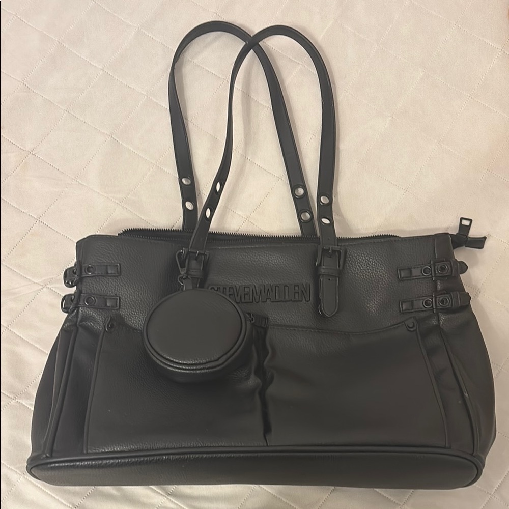 Steve Madden Black Shoulder Tote Bag with Structured Design